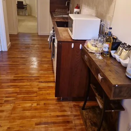 Bec Chambers-stone Apartment *