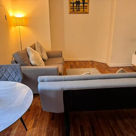 Bec Chambers-stone Apartman *